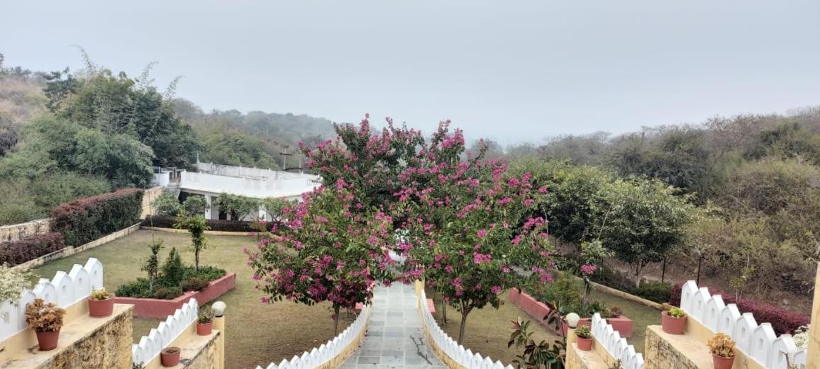 Mewar Mansion Hotel Удайпур Екстериор снимка