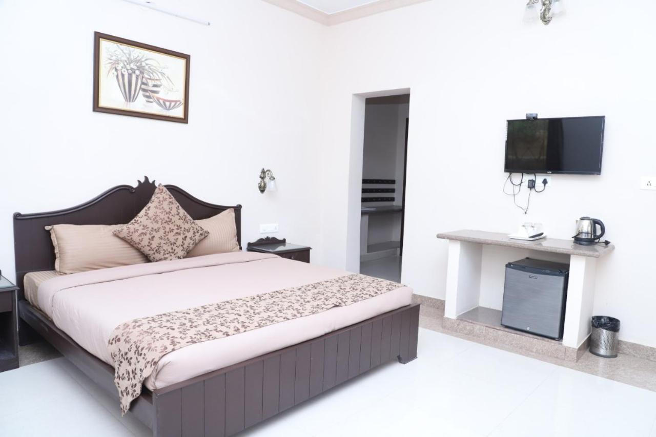 Mewar Mansion Hotel Удайпур Екстериор снимка